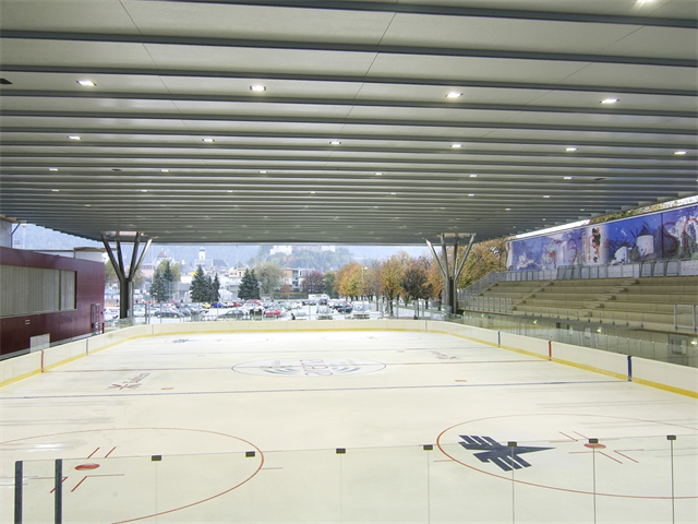 Eislauf Arena