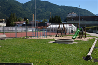 (9) Sportplatz Kinderspielplatz